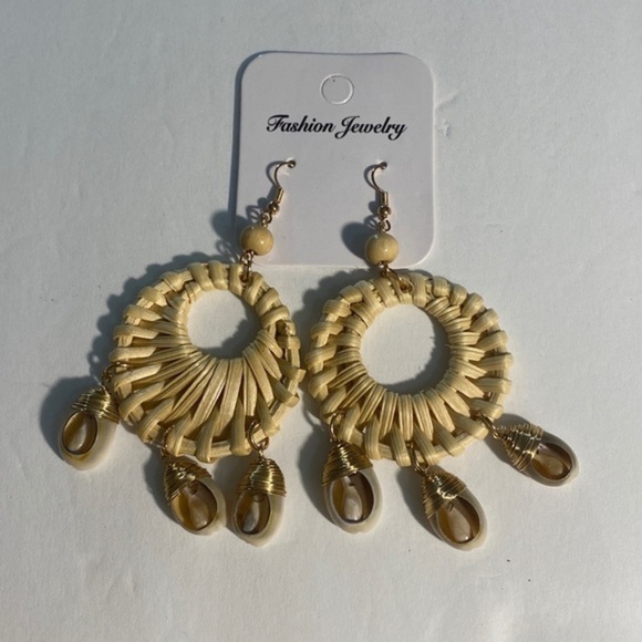 Rattan Straw shell Earrings Women’s Boho Wicker Woven Earrings - Picture 5 of 6